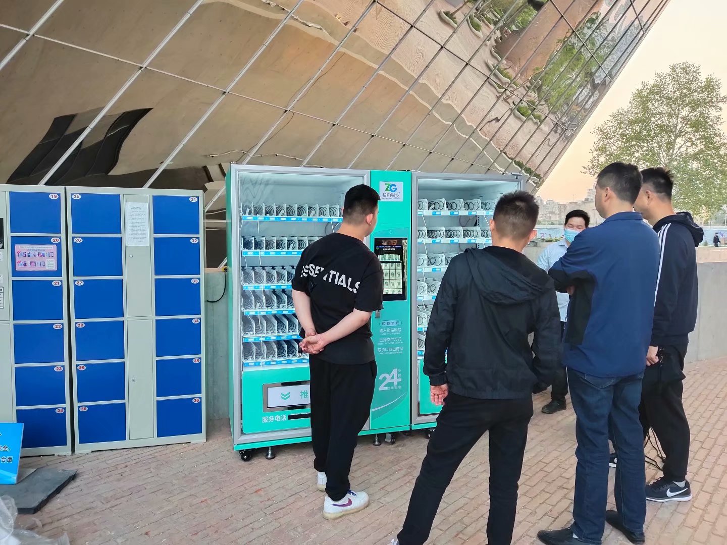 無人自動售貨機(jī)哪個牌子好?